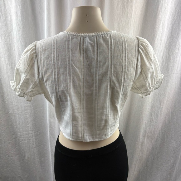 Le Lis White Ruched V-Neck Blouse - Picture 2 of 8